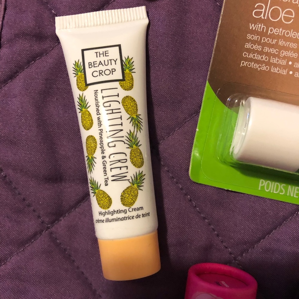 Beauty bundle! - Picture 3 of 6